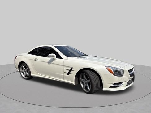 Used 2015 Mercedes-Benz SL 400 image 8