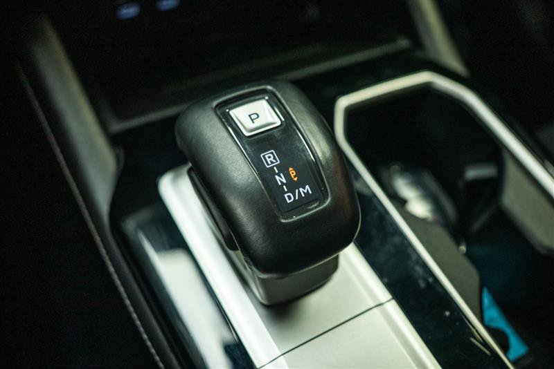 Used 2025 Mitsubishi Outlander AWD image 19