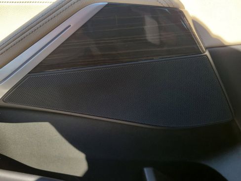 Used 2021 BMW X5 xDrive40i w/ Convenience Package image 11