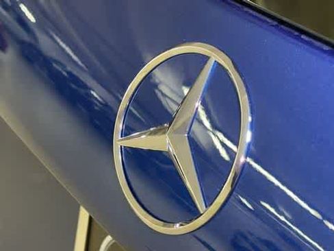 Certified 2026 Mercedes-Benz GLB 250 4MATIC image 9