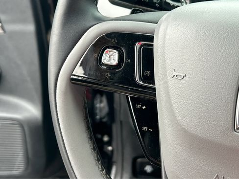 Used 2022 Lincoln Corsair FWD w/ Equipment Group 101A image 25