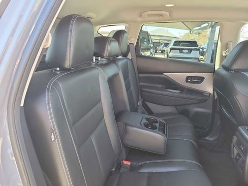 Used 2024 Nissan Murano SV w/ SV Midnight Edition Package image 13