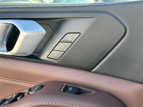 Used 2023 BMW X5 xDrive40i w/ Premium Package image 41