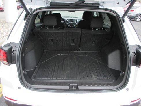 Used 2024 Chevrolet Equinox LT w/ LPO, Floor Liner Package image 10