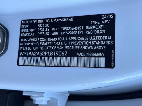 Used 2023 Porsche Macan image 48