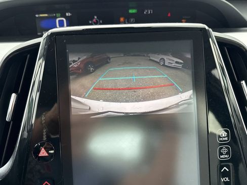 Used 2018 Toyota Prius Four w/ Advanced Technology Package FWD image 23