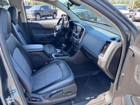 Used 2016 Chevrolet Colorado Z71 AWD/4WD image 16