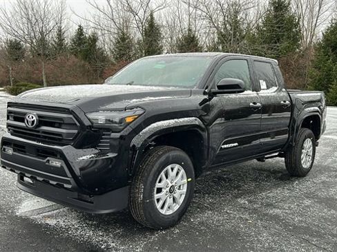 New 2026 Toyota Tacoma SR5 image 2