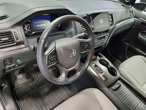 Certified 2023 Honda Passport EX-L image 10