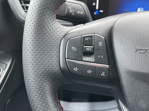 Used 2025 Ford Escape ST-Line w/ Equipment Group 301A image 20