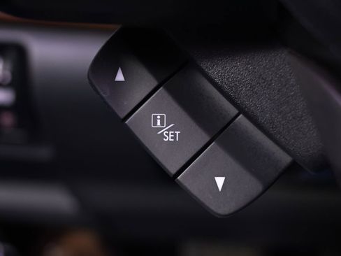 Used 2022 Subaru Forester Touring image 39