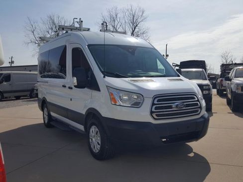 Used 2017 Ford Transit 150 XLT image 5