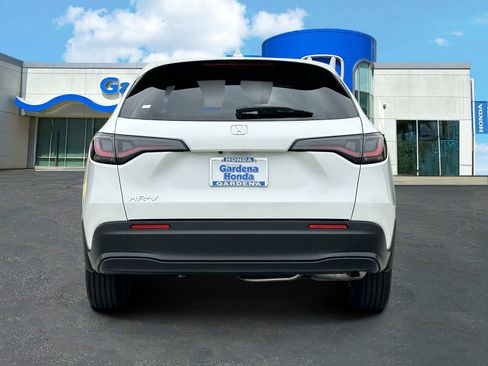 New 2027 Honda HR-V LX image 5