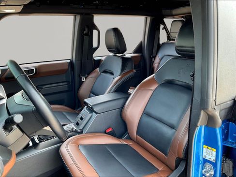 Used 2024 Ford Bronco Outer Banks AWD/4WD image 21
