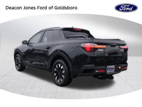 Used 2025 Hyundai Santa Cruz SEL image 6