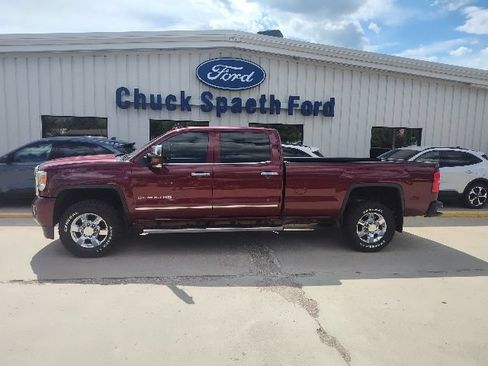 Used 2016 GMC Sierra 3500 Denali w/ Driver Alert Package AWD/4WD image 9