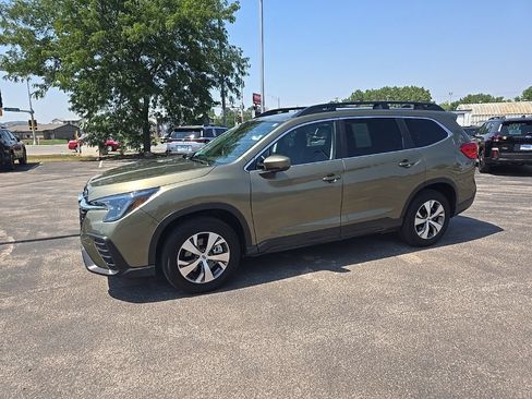 Certified 2025 Subaru Ascent Premium AWD/4WD image 4