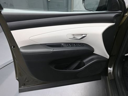 Certified 2025 Hyundai Tucson SEL FWD image 24