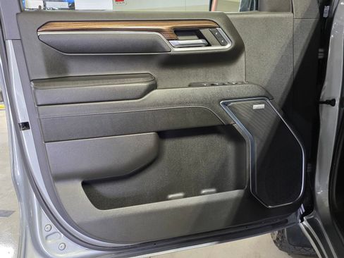 Used 2023 Chevrolet Silverado 1500 LT Trail Boss w/ LT Trail Boss Premium Package AWD/4WD image 22