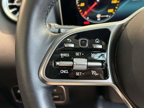 Certified 2021 Mercedes-Benz GLA 250 4MATIC image 21