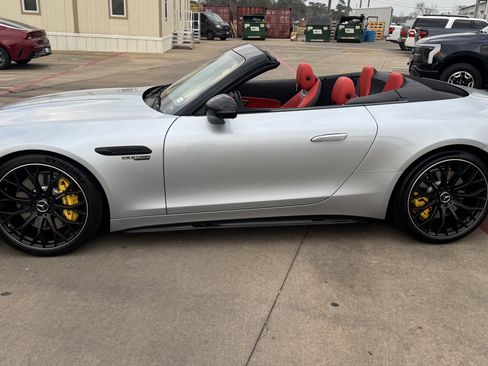 Used 2022 Mercedes-Benz SL 63 AMG 4MATIC image 4