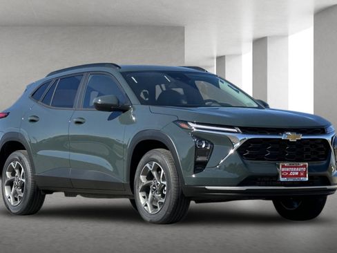 New 2026 Chevrolet Trax LT w/ Driver Confidence Package image 1