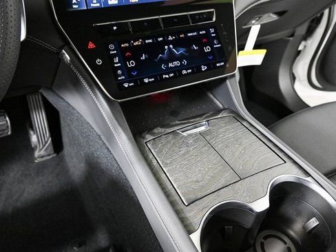 New 2025 Maserati Grecale Modena image 19