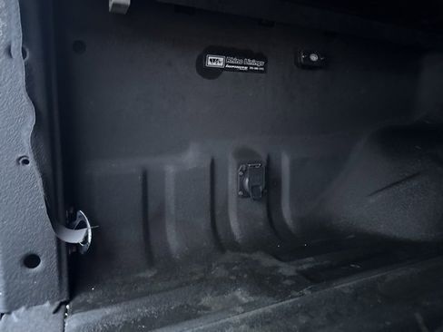 Used 2015 Ford F350 Platinum image 15