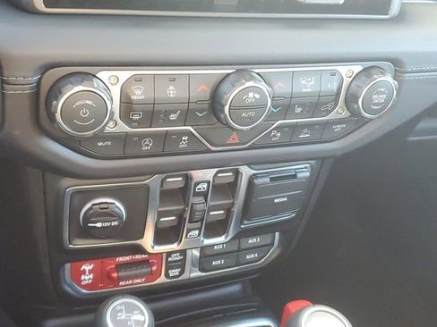 New 2026 Jeep Wrangler Unlimited Rubicon image 11