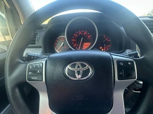 Used 2013 Toyota 4Runner SR5 image 9