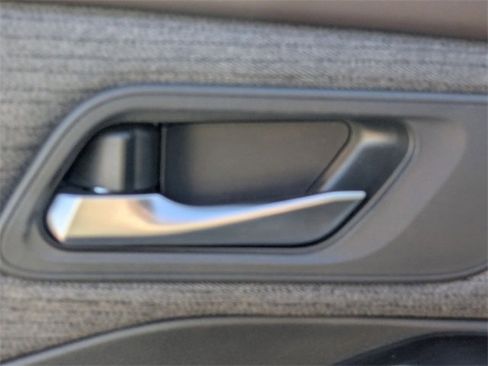 Used 2023 Nissan Rogue SV image 13