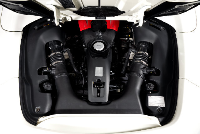 Certified 2018 Ferrari 488 Spider RWD image 9
