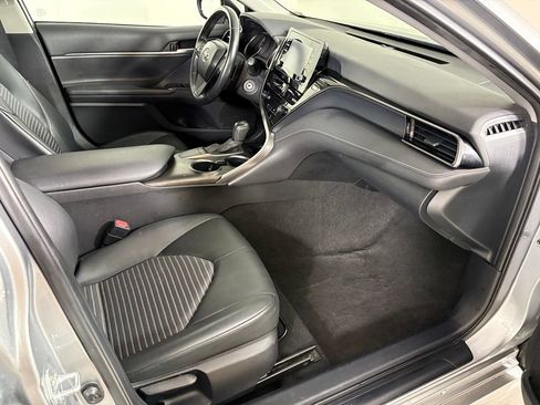 Used 2024 Toyota Camry SE FWD image 15