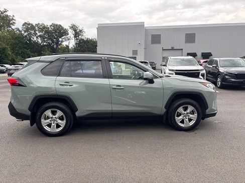 Used 2019 Toyota RAV4 XLE w/ Convenience Package AWD/4WD image 5