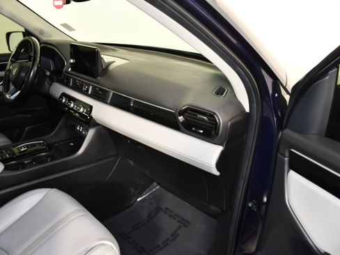 Certified 2023 Honda Pilot EX-L image 41