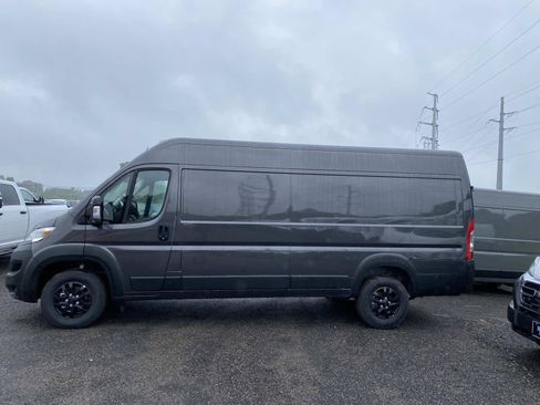 Used 2025 RAM ProMaster 3500 w/ Quick Order Package 22H SLT+ FWD image 7