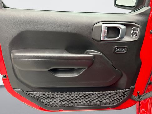 Used 2021 Jeep Wrangler Unlimited Sport image 9