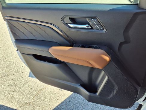 New 2026 GMC Canyon AT4 w/ Technology Plus Package image 15