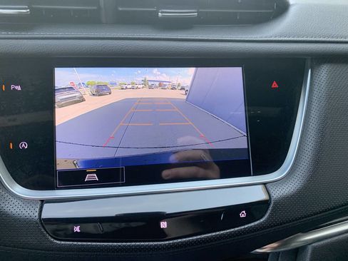 Used 2021 Cadillac XT5 Premium Luxury image 15