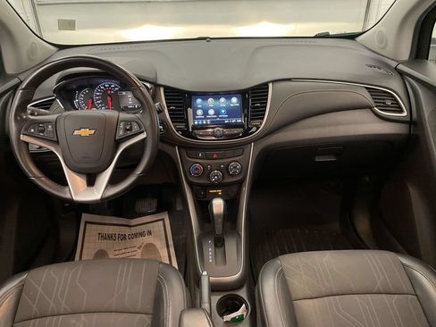 Used 2018 Chevrolet Trax LT w/ LT Convenience Package AWD/4WD image 5