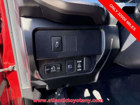 Used 2022 Toyota Tacoma TRD Sport w/ Technology Package image 21