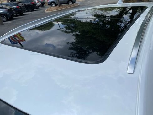 Used 2021 Cadillac XT5 Premium Luxury image 16