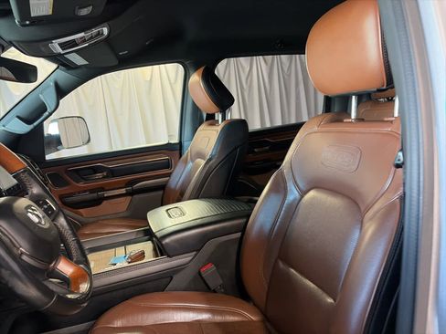 Used 2019 RAM 1500 Limited image 28