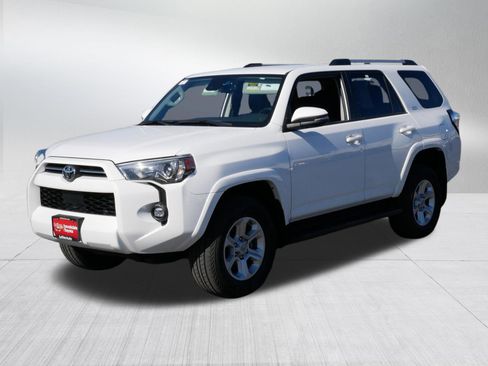 Certified 2024 Toyota 4Runner SR5 Premium image 3