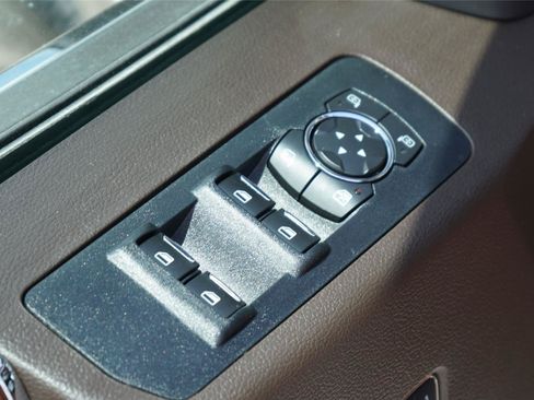 Used 2020 Ford F150 King Ranch w/ Equipment Group 601A Luxury AWD/4WD image 21