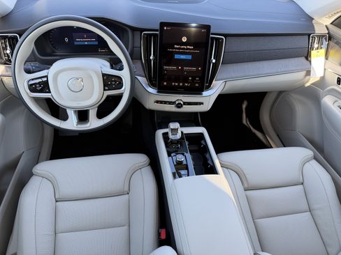 New 2026 Volvo XC90 T8 Ultra w/ Protection Package Premier image 12