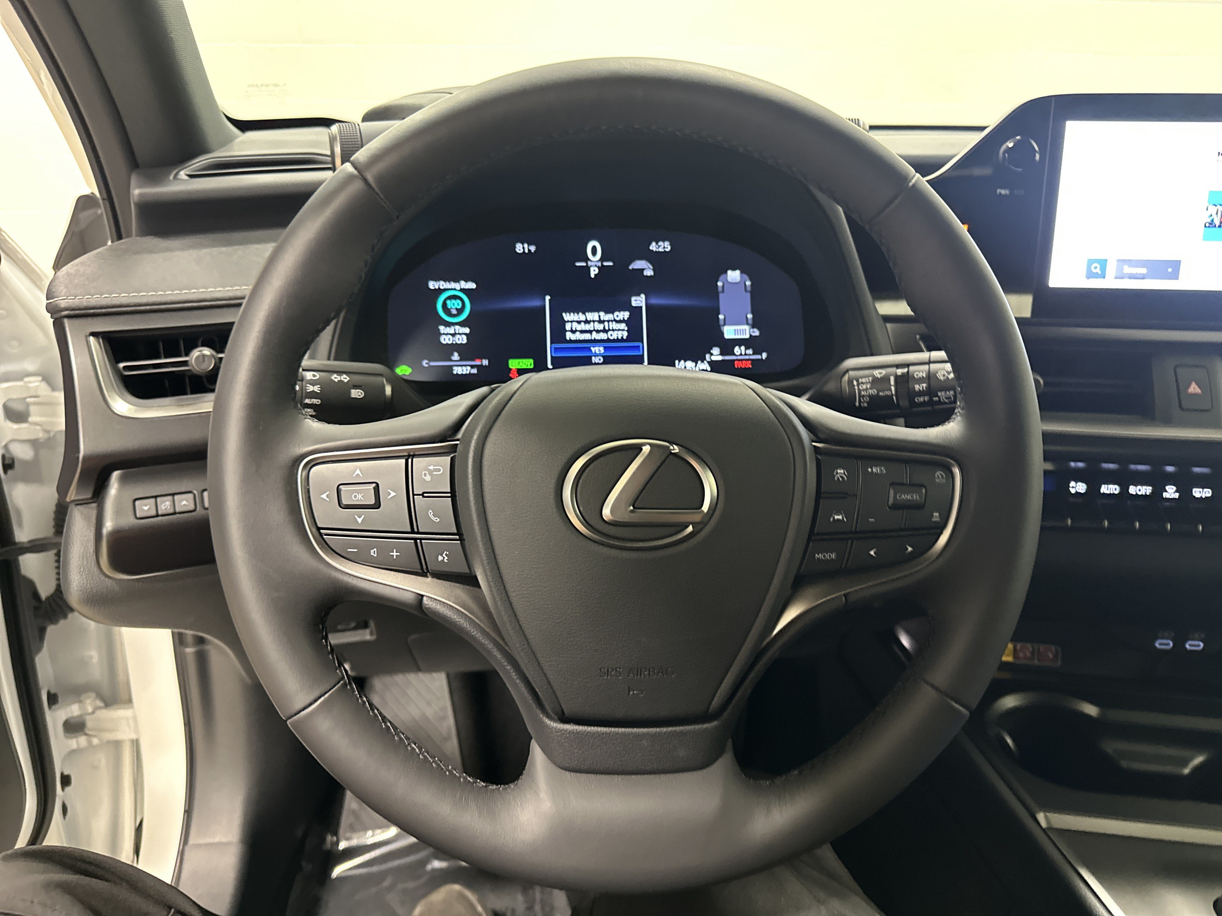 Certified 2025 Lexus UX 300h AWD w/ Accessory Package (Z2) image 18