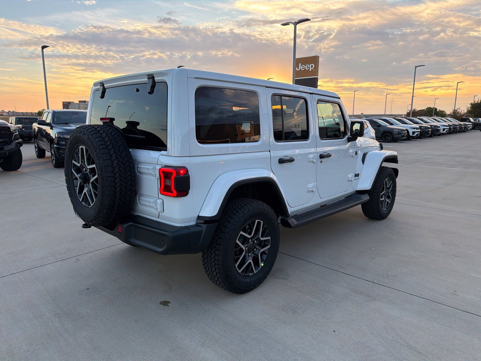 New 2027 Jeep Wrangler Unlimited Sahara AWD/4WD image 5