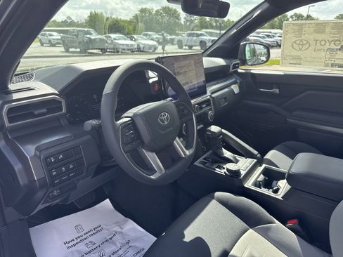 New 2025 Toyota Tacoma 4x4 Double Cab image 15