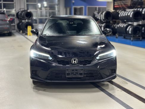 Used 2023 Honda Civic Sport image 2